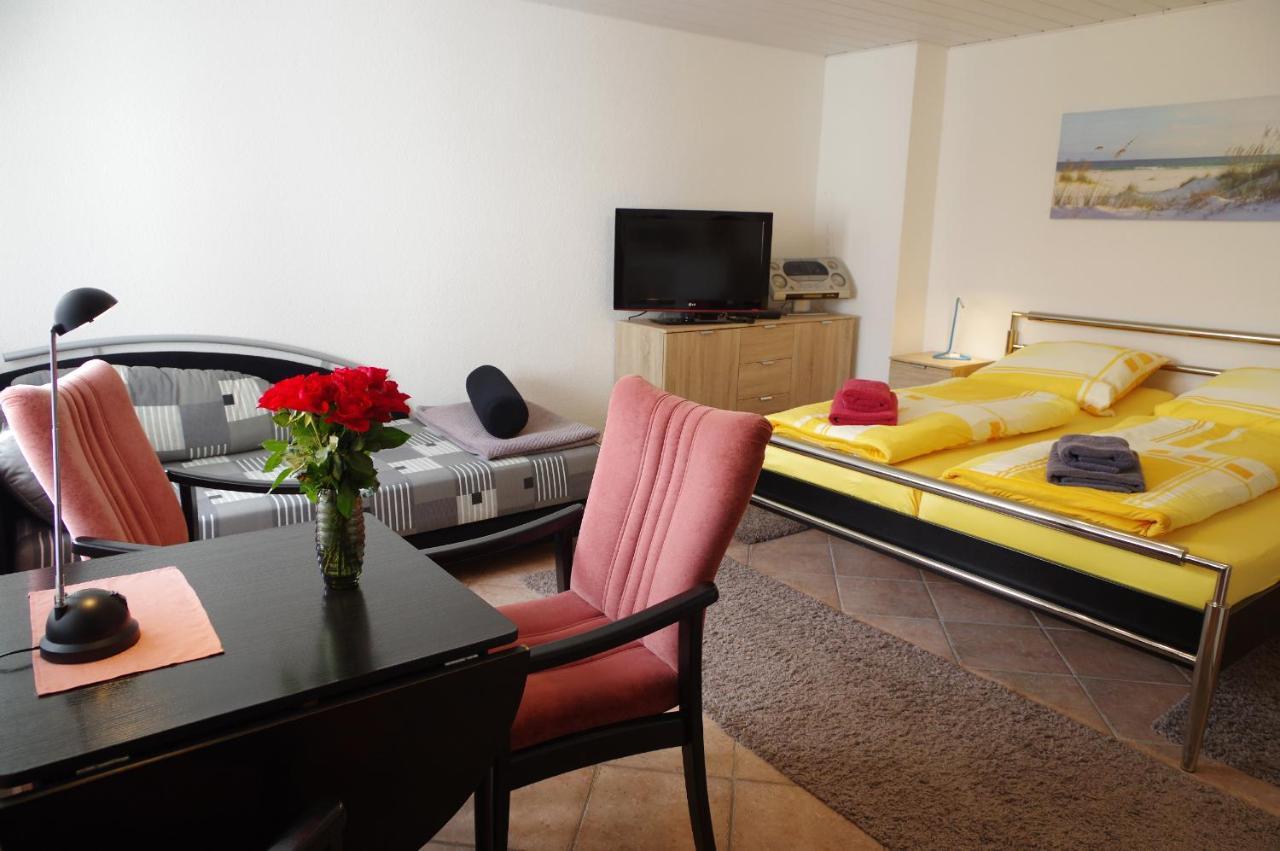 Gaestehaus Gaens - Ferienzimmer Schirgiswalde-Kirschau ภายนอก รูปภาพ
